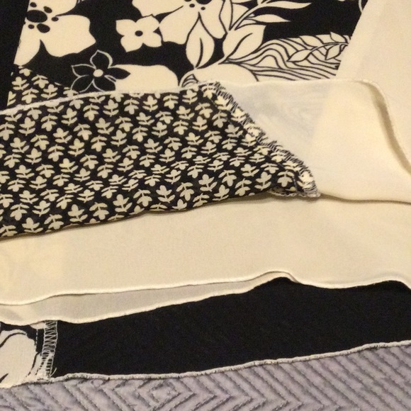 Oscar de la Renta 8P black and cream skirt. - Picture 4 of 5